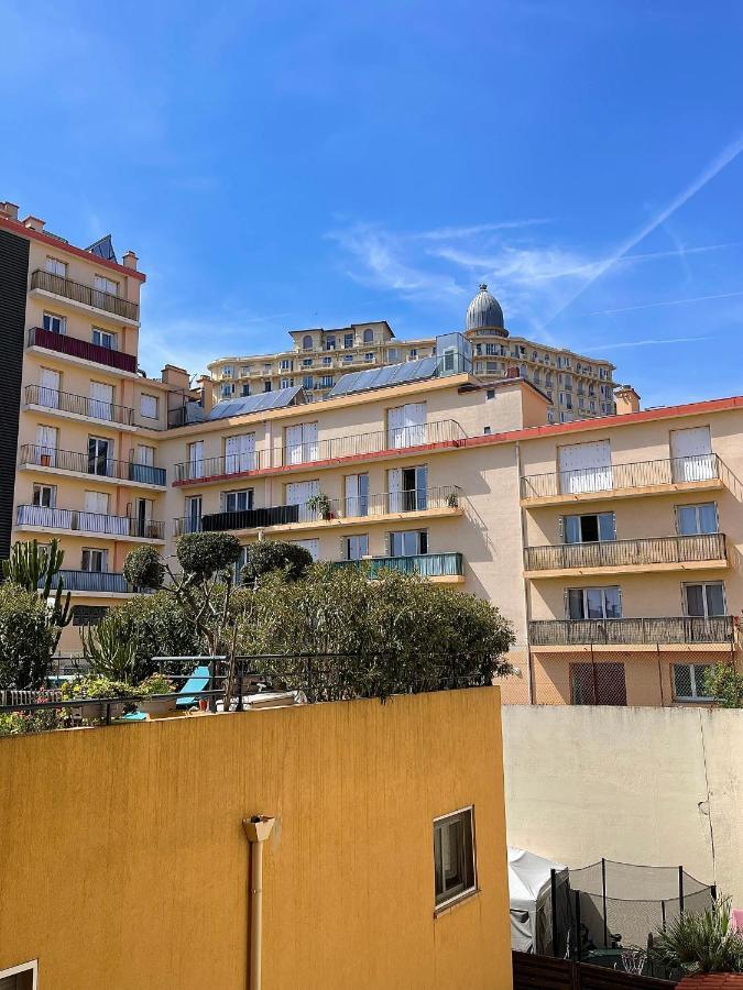 Apartamento A *